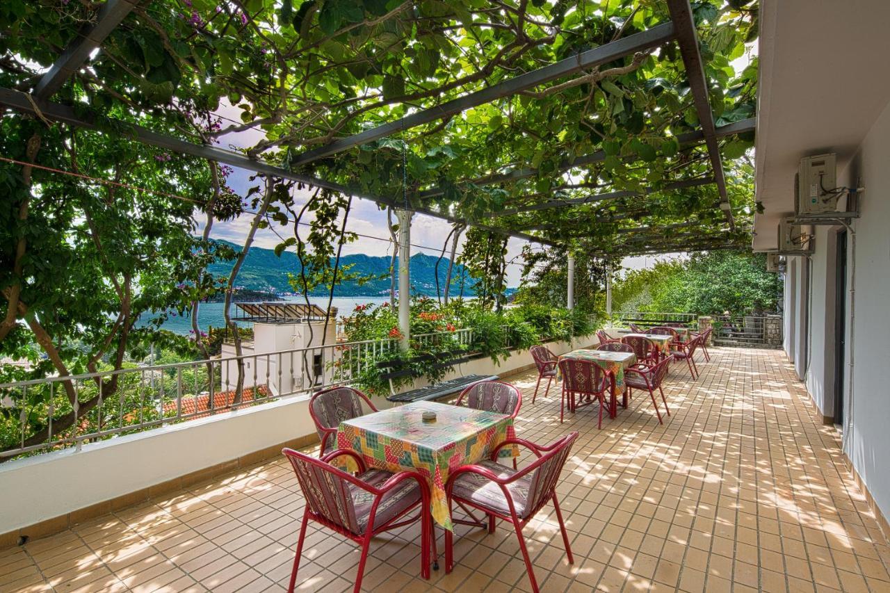 Guest House Madra Budva Exterior photo