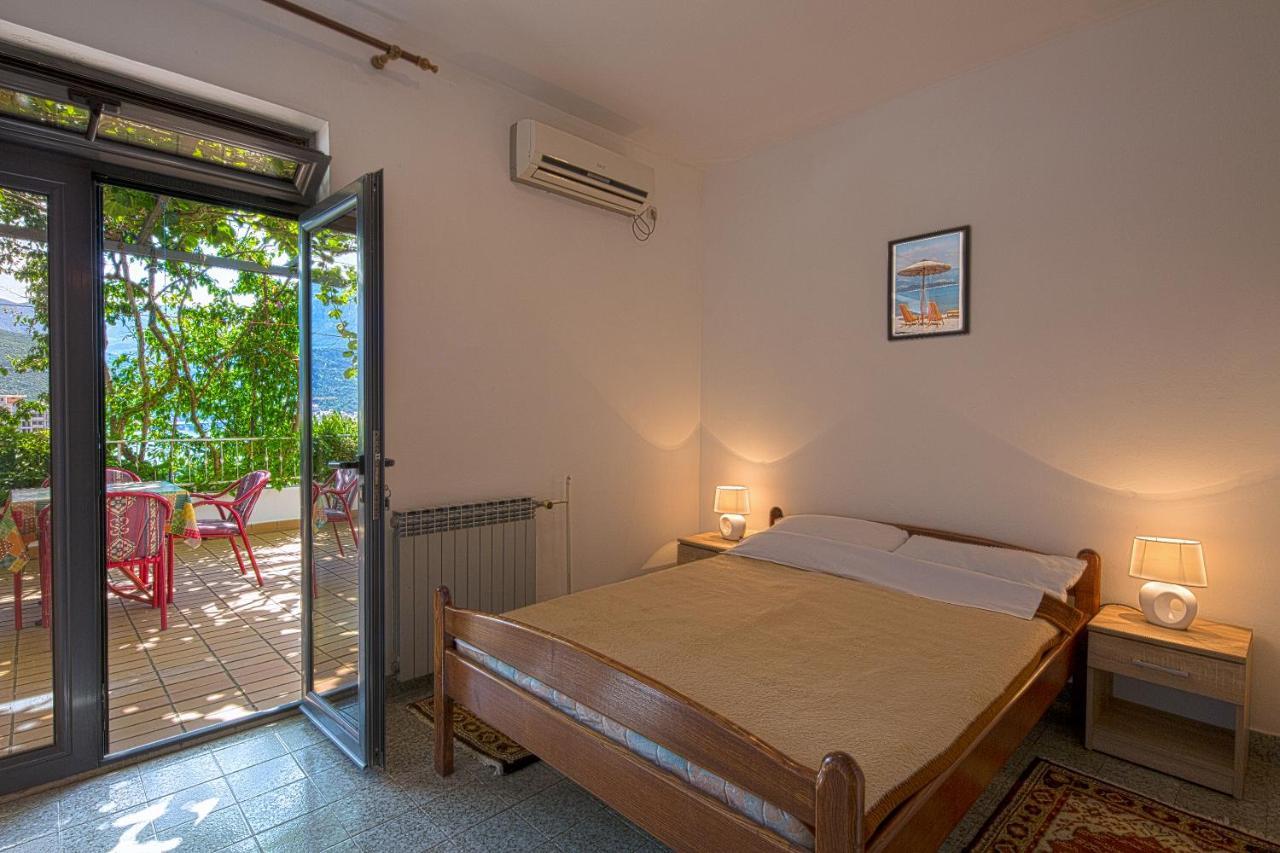 Guest House Madra Budva Exterior photo
