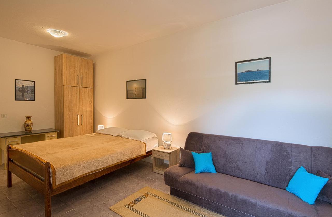 Guest House Madra Budva Exterior photo