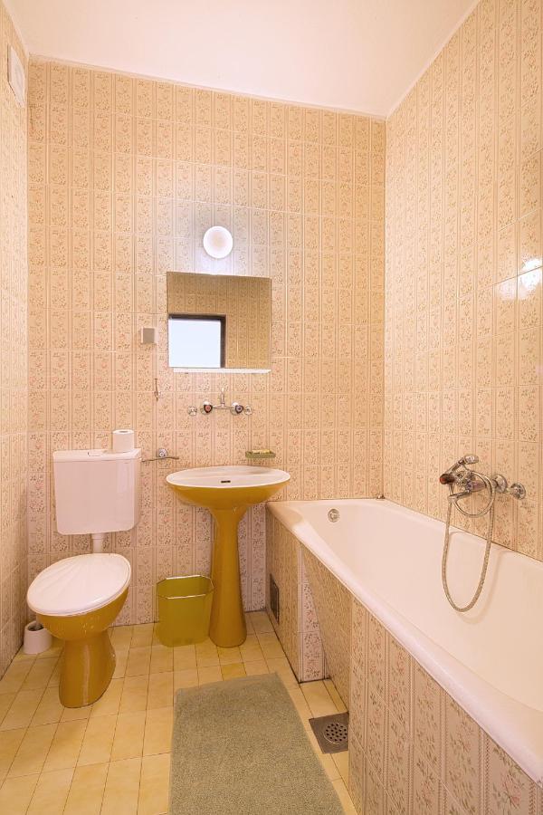 Guest House Madra Budva Exterior photo